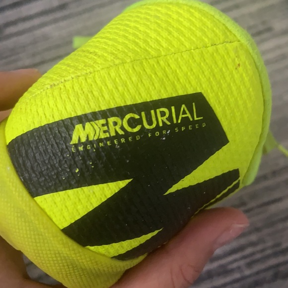 Nike Mercurial Turf soccer shoes - Picture 3 of 3